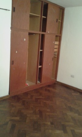 INMOBILIARIA GOMEZ GHISI Y D. FENES NEG INMOB. ALQUILAN: