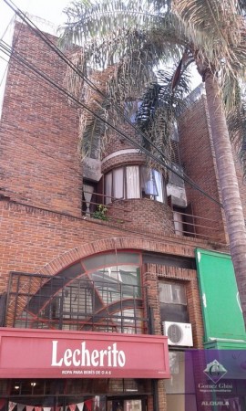INMOBILIARIA GOMEZ GHISI Y D. FENES NEG INMOB. ALQUILAN: