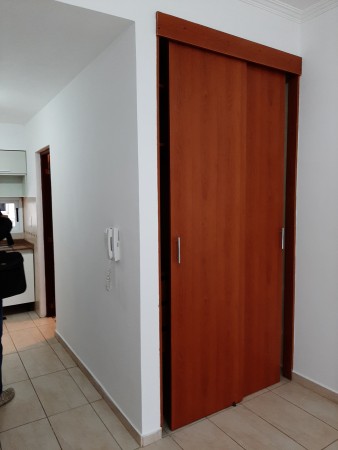 INMOBILIARIA GOMEZ GHISI Y D. FENES NEG INMOB. ALQUILAN: