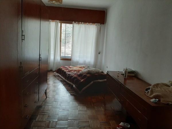 INMOBILIARIA GOMEZ GHISI Y D. FENES NEG INMOB. VENDEN: