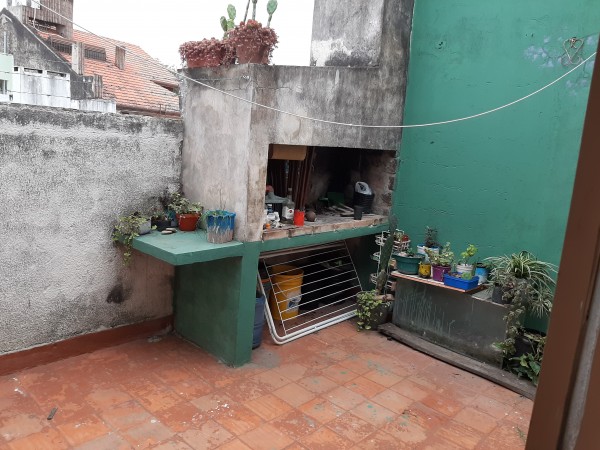 INMOBILIARIA GOMEZ GHISI Y D. FENES NEG INMOB. VENDEN: