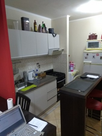 INMOBILIARIA GOMEZ GHISI Y D. FENES NEG INMOB. VENDEN: