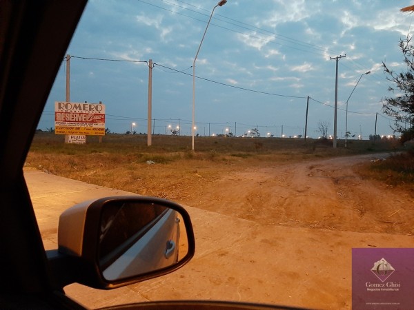 INMOBILIARIA GOMEZ GHISI Y D. FENES NEG INMOB. VENDEN: