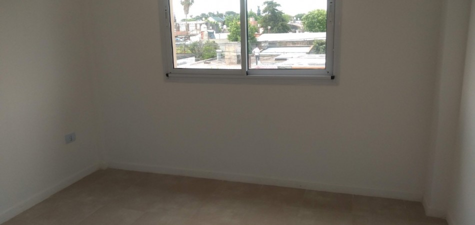 INMOBILIARIA GOMEZ GHISI Y D. FENES NEG INMOB. ALQUILAN: