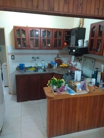 INMOBILIARIA GOMEZ GHISI Y D. FENES NEG INMOB. VENDEN: