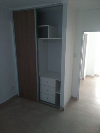 INMOBILIARIA GOMEZ GHISI Y D. FENES NEG INMOB. ALQUILAN: