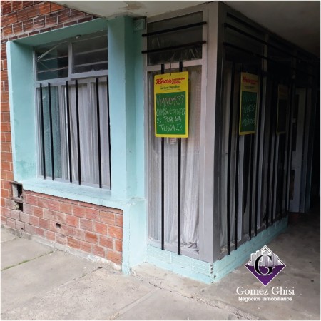 INMOBILIARIA GOMEZ GHISI Y D. FENES NEG INMOB. VENDEN: