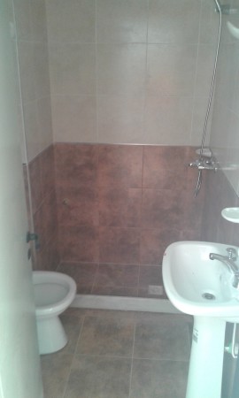 INMOBILIARIA GOMEZ GHISI Y D. FENES NEG INMOB. VENDEN: