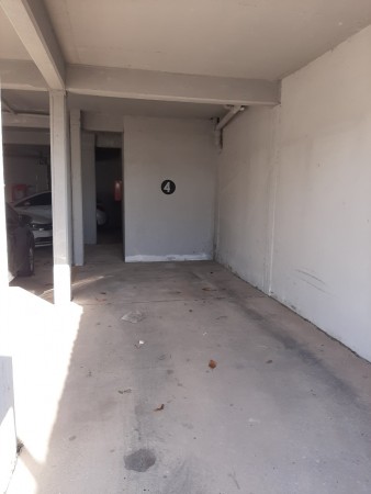 INMOBILIARIA GOMEZ GHISI Y D. FENES NEG INMOB. ALQUILAN: