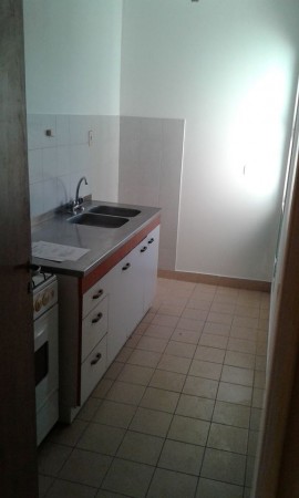 INMOBILIARIA GOMEZ GHISI Y D. FENES NEG INMOB. ALQUILAN: