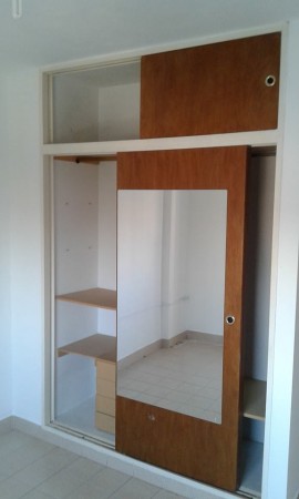 INMOBILIARIA GOMEZ GHISI Y D. FENES NEG INMOB. ALQUILAN: