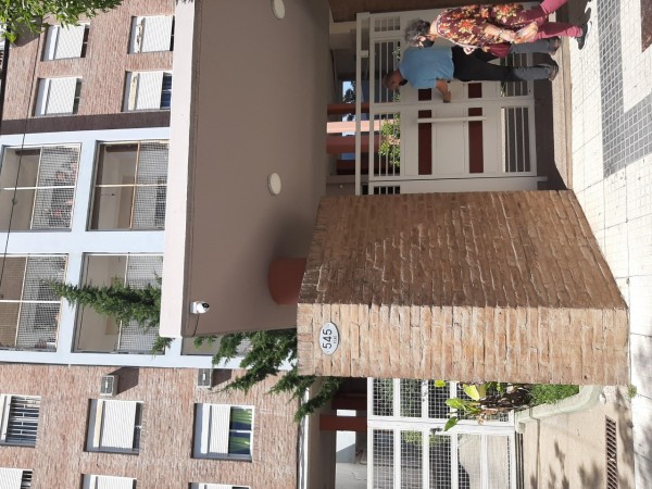 INMOBILIARIA GOMEZ GHISI Y D. FENES NEG INMOB. ALQUILAN: