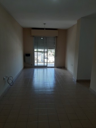 INMOBILIARIA GOMEZ GHISI Y D. FENES NEG INMOB. ALQUILAN: