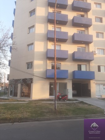 INMOBILIARIA GOMEZ GHISI Y D. FENES NEG INMOB. VENDEN: