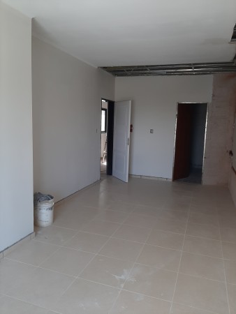 INMOBILIARIA GOMEZ GHISI Y D. FENES NEG INMOB. VENDEN: