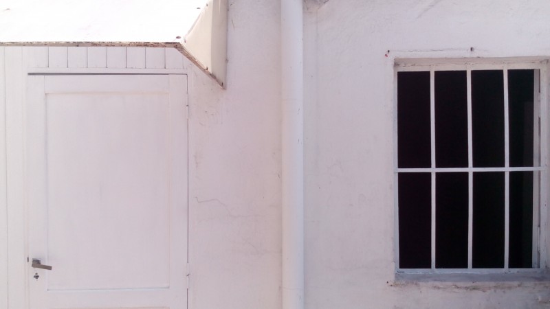 INMOBILIARIA GOMEZ GHISI Y D. FENES NEG INMOB. ALQUILAN: