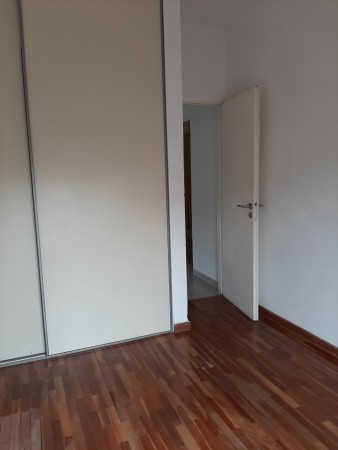 INMOBILIARIA GOMEZ GHISI Y D. FENES NEG INMOB. ALQUILAN: