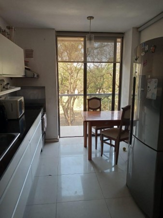 INMOBILIARIA GOMEZ GHISI Y D. FENES NEG INMOB. ALQUILAN: