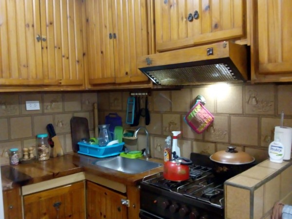 INMOBILIARIA GOMEZ GHISI Y D. FENES NEG INMOB. VENDEN: