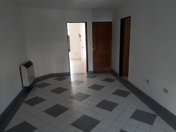 INMOBILIARIA GOMEZ GHISI Y D. FENES NEG INMOB. ALQUILAN: