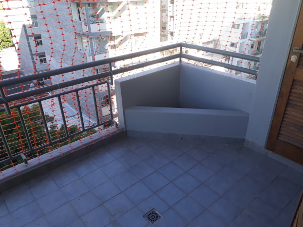 INMOBILIARIA GOMEZ GHISI Y D. FENES NEG INMOB. ALQUILAN: