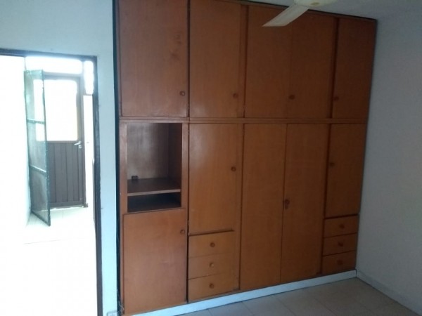 INMOBILIARIA GOMEZ GHISI Y D. FENES NEG INMOB. ALQUILAN: