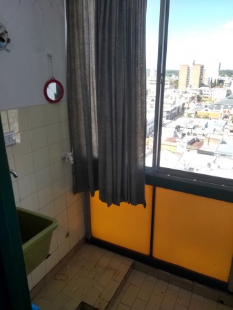 INMOBILIARIA GOMEZ GHISI Y D. FENES NEG INMOB. ALQUILAN: