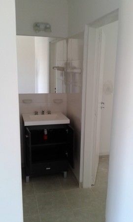 INMOBILIARIA GOMEZ GHISI Y D. FENES NEG INMOB. ALQUILAN: