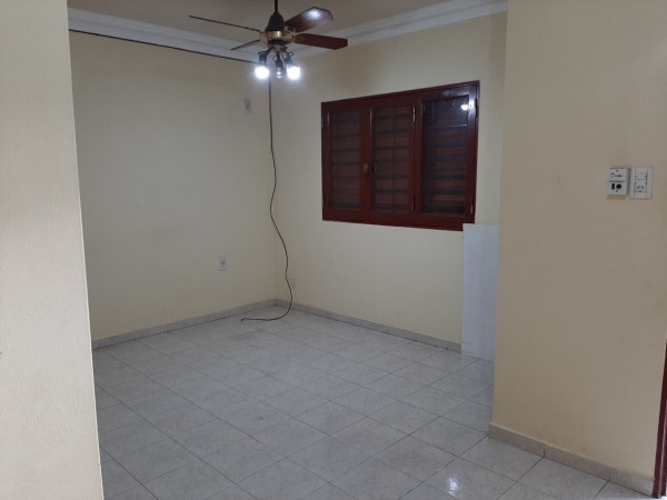 INMOBILIARIA GOMEZ GHISI Y D. FENES NEG INMOB. ALQUILAN: