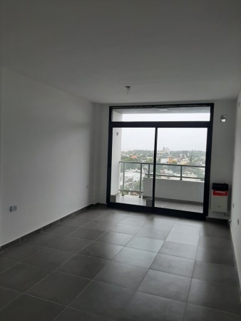 INMOBILIARIA GOMEZ GHISI Y D. FENES NEG INMOB. VENDEN: