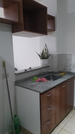 INMOBILIARIA GOMEZ GHISI Y D. FENES NEG INMOB. ALQUILAN: