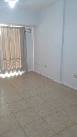 INMOBILIARIA GOMEZ GHISI Y D. FENES NEG INMOB. ALQUILAN: