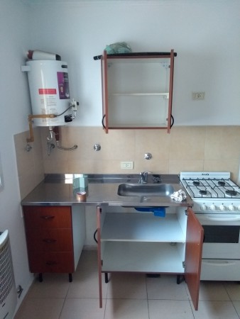 INMOBILIARIA GOMEZ GHISI Y D. FENES NEG INMOB. ALQUILAN: