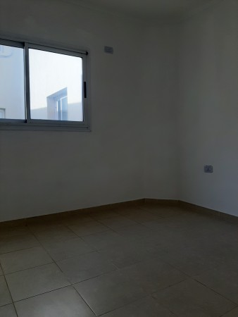 VENDEMOS DPTO 1 Dormitorio con cochera calle Salta 849: