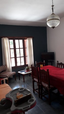 INMOBILIARIA GOMEZ GHISI Y D. FENES NEG INMOB. VENDEN: