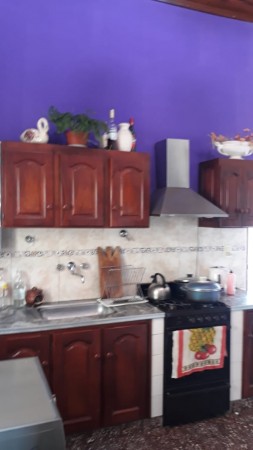 INMOBILIARIA GOMEZ GHISI Y D. FENES NEG INMOB. VENDEN: