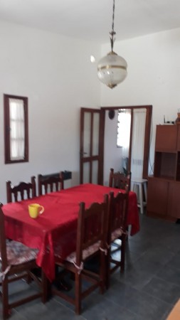 INMOBILIARIA GOMEZ GHISI Y D. FENES NEG INMOB. VENDEN: