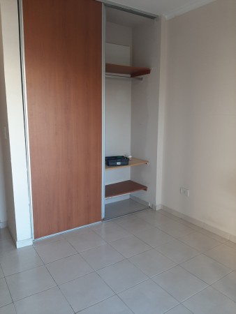 INMOBILIARIA GOMEZ GHISI Y D. FENES NEG INMOB. ALQUILAN: