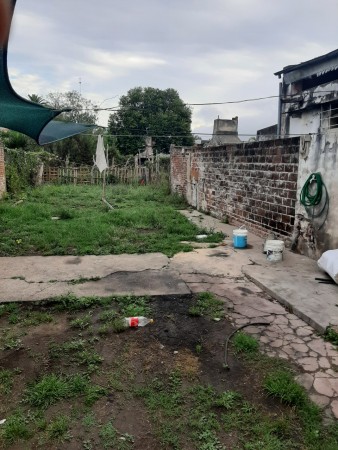 INMOBILIARIA GOMEZ GHISI Y D. FENES NEG INMOB. VENDEN: