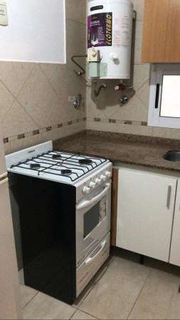 ALQUILAMOS MONOAMBIENTE Calle A. Pasos 763