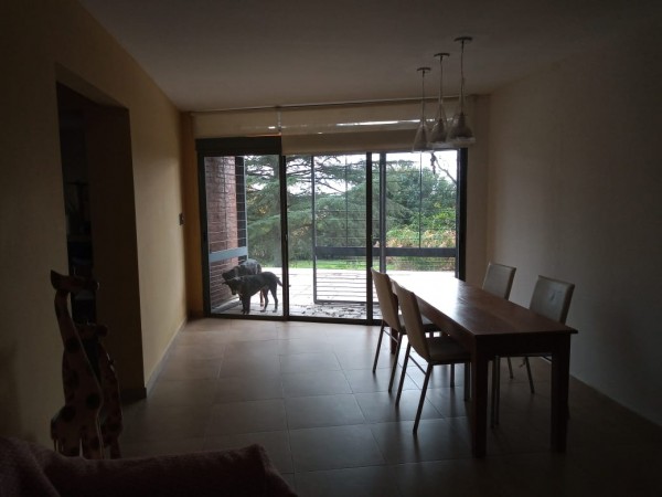 INMOBILIARIA GOMEZ GHISI Y D. FENES NEG INMOB. ALQUILAN: