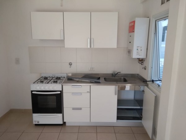 INMOBILIARIA GOMEZ GHISI Y D. FENES NEG INMOB. ALQUILAN: