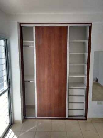 INMOBILIARIA GOMEZ GHISI Y D. FENES NEG INMOB. ALQUILAN: