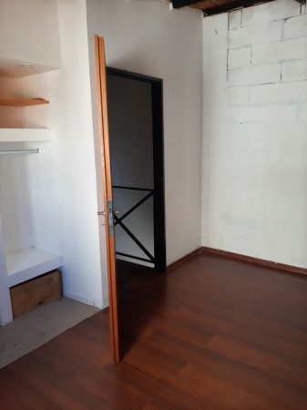 INMOBILIARIA GOMEZ GHISI Y D. FENES NEG INMOB. ALQUILAN: