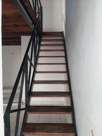 INMOBILIARIA GOMEZ GHISI Y D. FENES NEG INMOB. ALQUILAN: