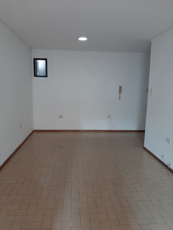 INMOBILIARIA GOMEZ GHISI Y D. FENES NEG INMOB. ALQUILAN: