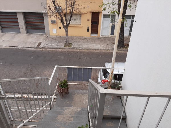  GOMEZ GHISI Y D. FENES NEG INMOB. VENDEN: