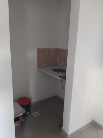 INMOBILIARIA GOMEZ GHISI Y D. FENES NEG INMOB. ALQUILAN: