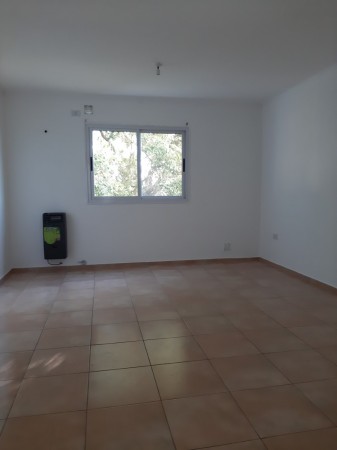 ALQUILAMOS MONOAMBIENTE CALLE DERQUI 733