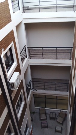 INMOBILIARIA GOMEZ GHISI Y D. FENES NEG INMOB. VENDEN: